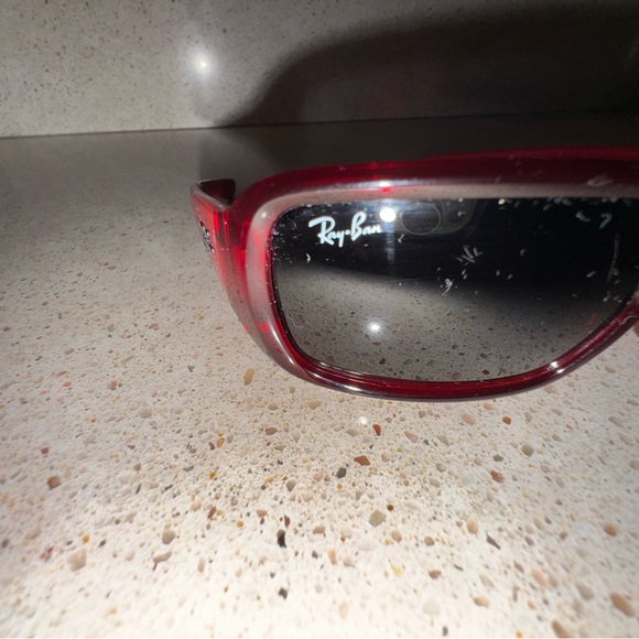 Ray-Ban Red Sporty Sunglasses Kids - Picture 4 of 4